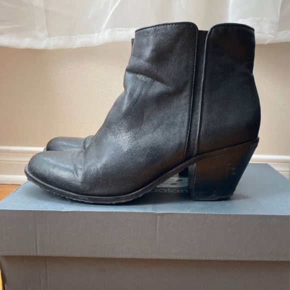 Arturo Chiang leather ankle boots - Picture 1 of 3